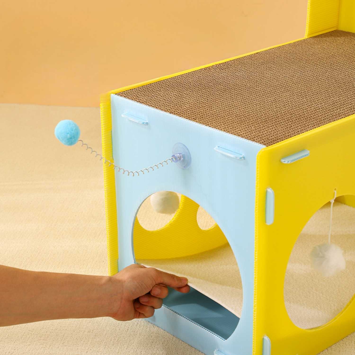 kattenbed tunnel giraffe speelbal met veertje en schuiflade